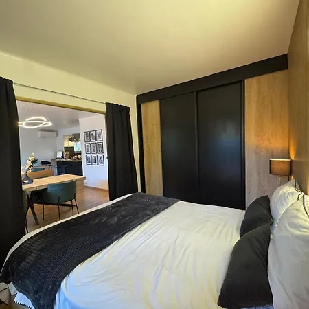 Loft Cocooning Avec Terrasse De 130m2 Et Parking Le Cannet