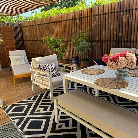 Loft Cocooning Avec Terrasse De 130m2 Et Parking Apartment Le Cannet
