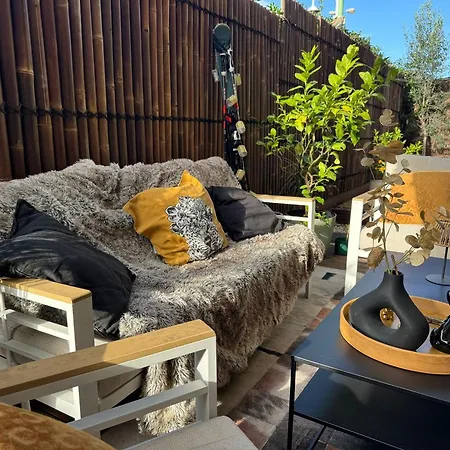 Loft Cocooning Avec Terrasse De 130m2 Et Parking Le Cannet