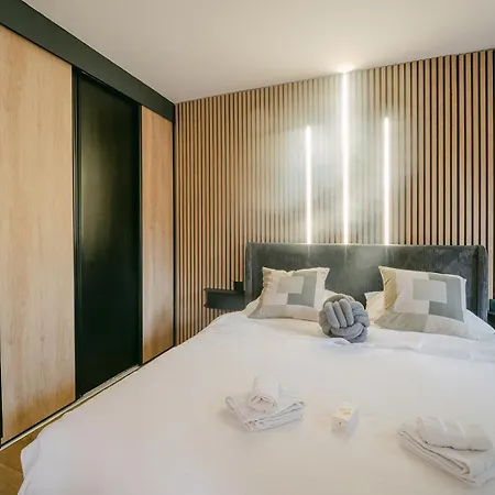 Loft Cocooning Avec Terrasse De 130m2 Et Parking Daire Le Cannet